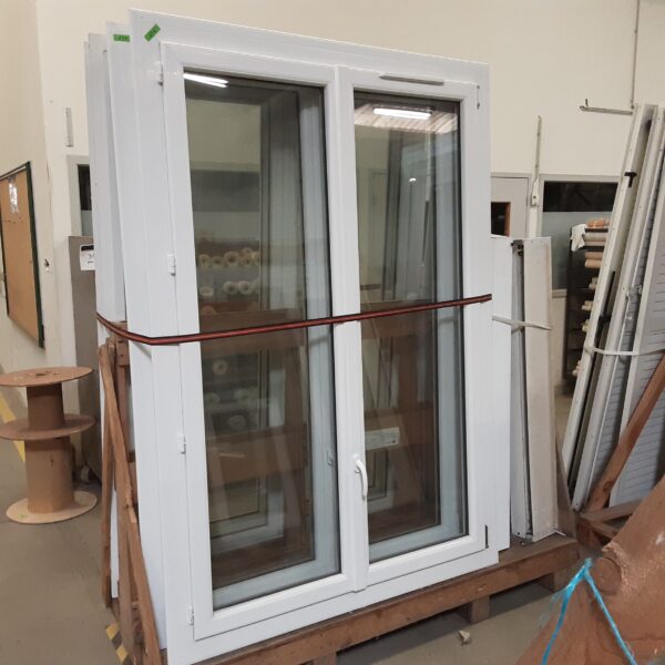 Fenêtre PVC 209 x 146