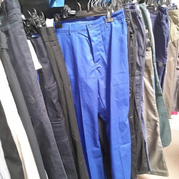 Pantalon de travail 3€ pièce