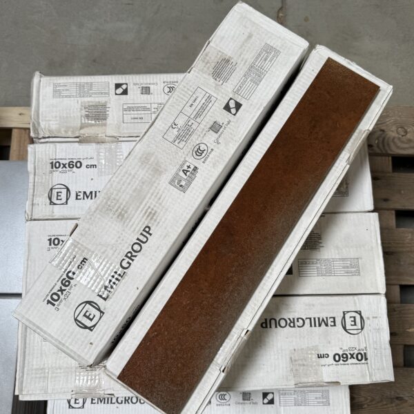 Plinthe 10x60 0.50€/kg