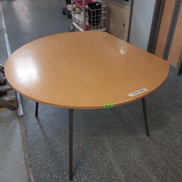 Table ronde 4 pieds Ø120cm