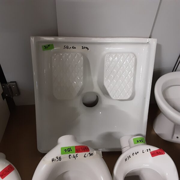 Toilette debout 58 x 60 cm