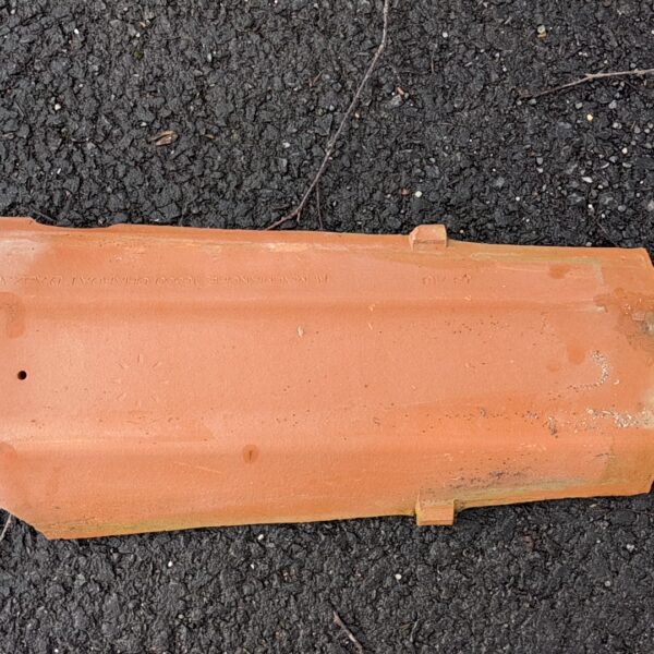 tuiles en terre cuite. long40x20x15