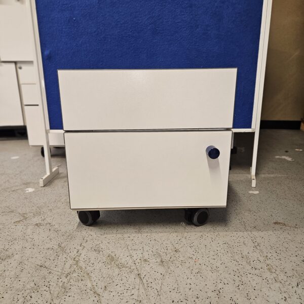 Meuble d'aménagement à roulettes 50 × 60 × 62 cm