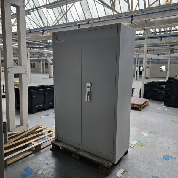 coffre-fort à clé 195 × 125 × 55 cm