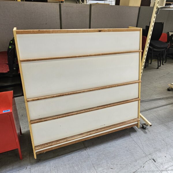 Meuble de rangement 133 x 128 cm