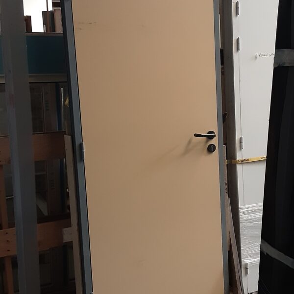 Porte poussante droite 82 cm